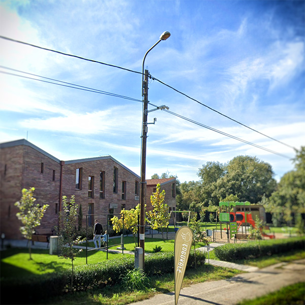 varosi terfigyeles oszlop